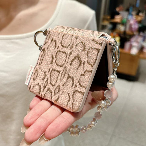 Scale Texture Side Buckle Shockproof Phone Case with Bracelet, For Samsung Galaxy Z Flip7 FE / 6, For Samsung Galaxy Z Flip7 5G, For Samsung Galaxy Z Flip5