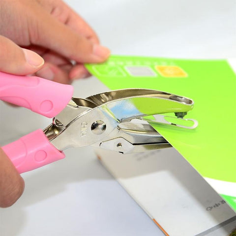 A Variety Of Specifications For Manual Hole Punches
