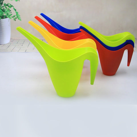 Long Mouth Watering Pot Plastic Sprinkler Pouring Pots,Capacity: 1.0L,Random Color Delivery, Capacity: 1.0L