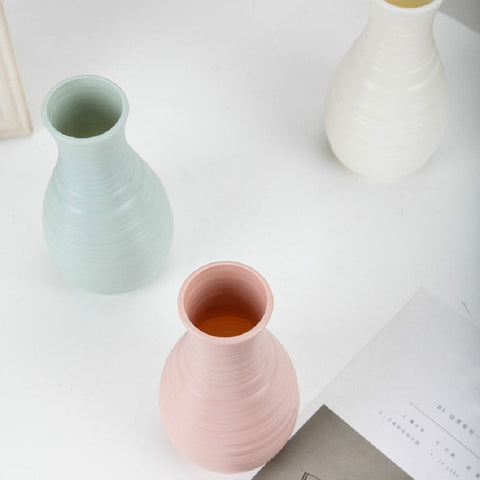 Modern Simple Plastic Flower Vase Creative Desktop Decoration Ornaments, 10.5 x 20 cm