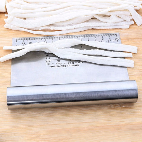 Home Durable Stainless Steel with Scale Section Noodle Cutter Baking Tools, Noodle Cutter (Silver)