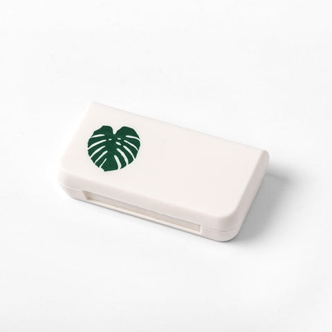 8 PCS Small Portable Moisture-proof Sealed Medicine Box 3 Compartments A Day Medicine Divided, Flamingo, Cactus, Turtle Leaf, Pineapple, Letter