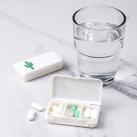 8 PCS Small Portable Moisture-proof Sealed Medicine Box 3 Compartments A Day Medicine Divided, Flamingo, Cactus, Turtle Leaf, Pineapple, Letter