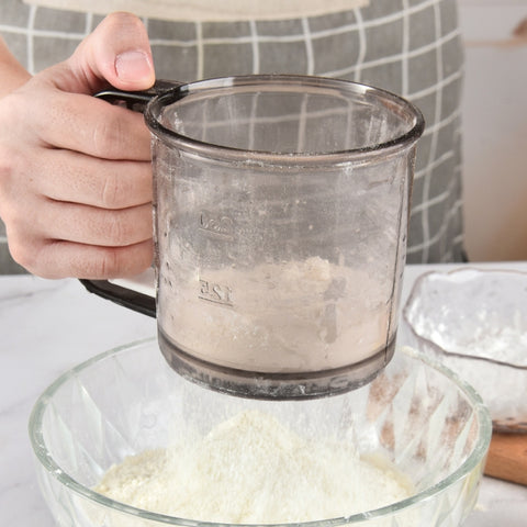 Convenient Hand-Held Flour Sieve Icing Sugar Sieve Baking Tool, Translucent Rose Red, Translucent Fluorescent Green, Translucent Pink, Translucent Brown