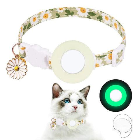 For AirTag 2nd Gen / AirTag 1st Gen Tracker Silicone Cover Small Daisy Pet Collar Dog Collar With Bell And Front Back Film