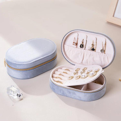 Small Velvet Travel Jewelry Case Portable Oval Jewelry Organizer Box with Zipper, Earring Stud Board