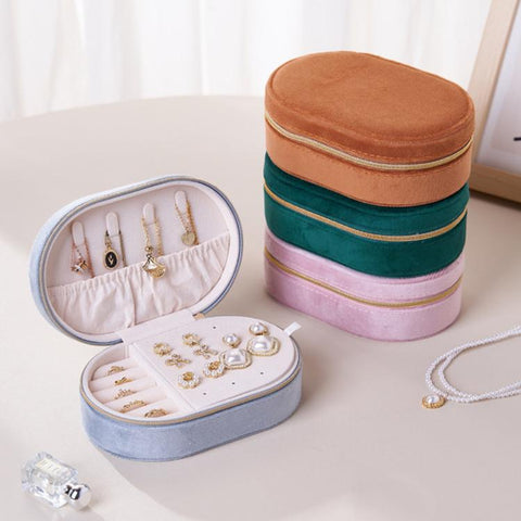 Small Velvet Travel Jewelry Case Portable Oval Jewelry Organizer Box with Zipper, Earring Stud Board